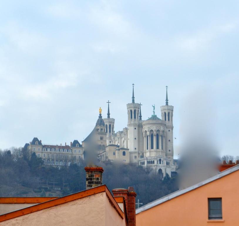 Le Secret Des Templiers Appartement Lyon Buitenkant foto